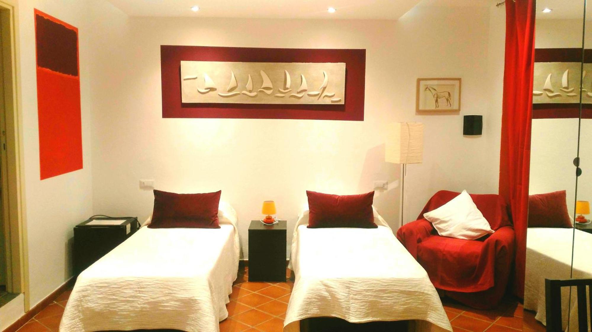 Domus De Janas Bed and breakfast *